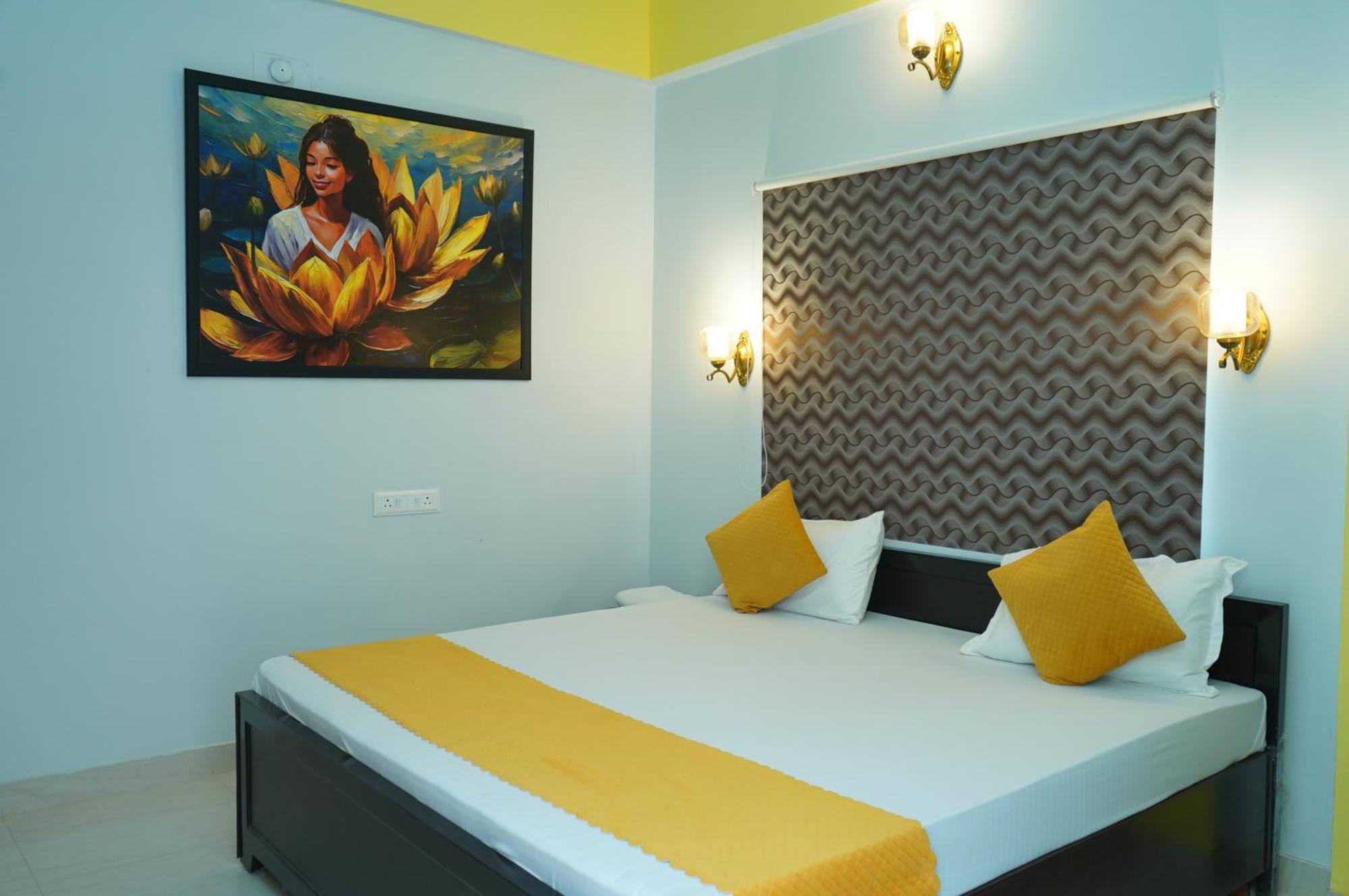 Hotel Golden Lotus Waranasi Zewnętrze zdjęcie