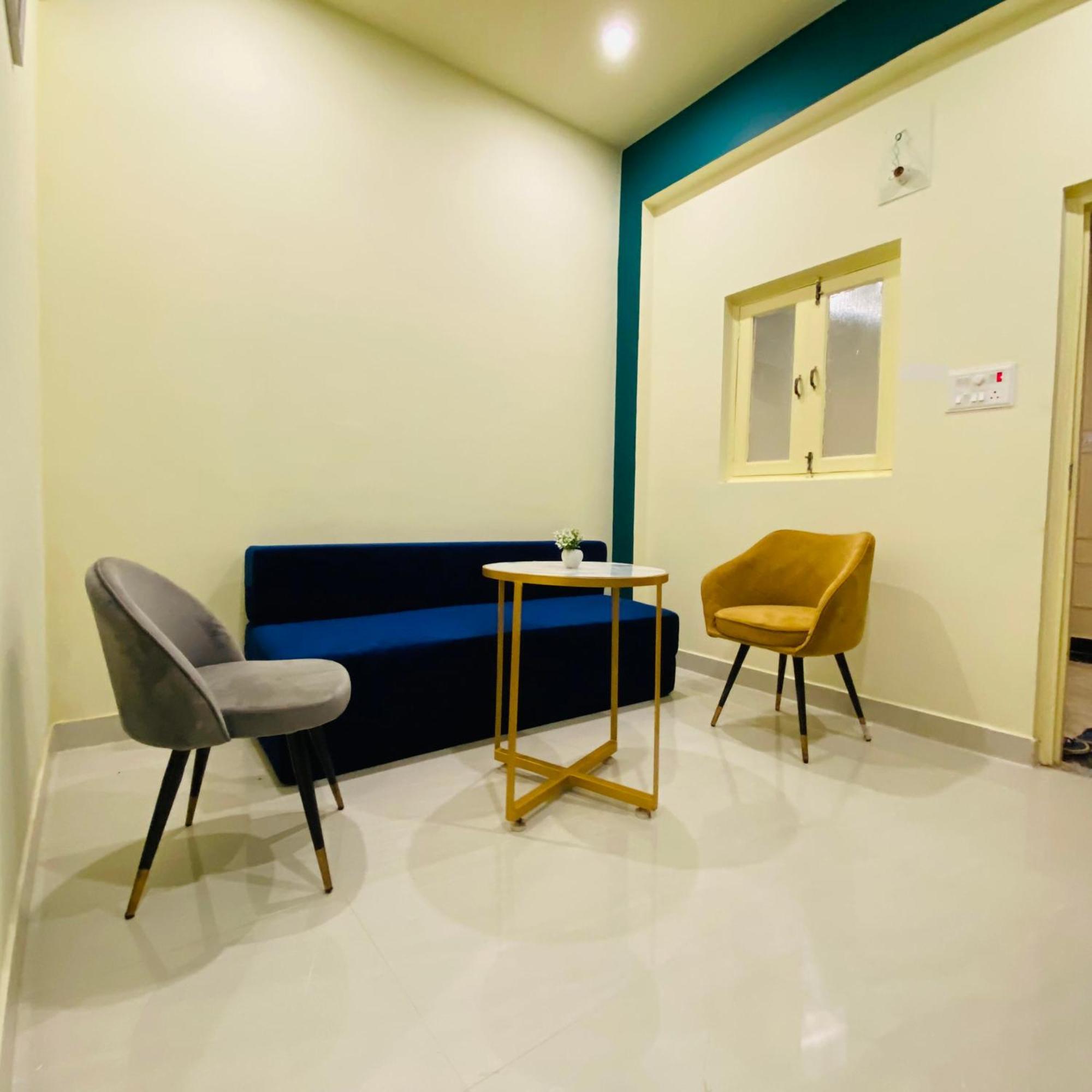 Hotel Golden Lotus Waranasi Zewnętrze zdjęcie